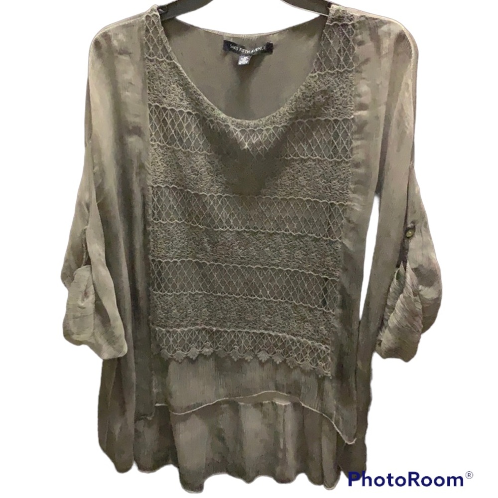 Saks Fifth Avenue 100 % silk blouse